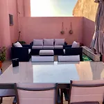 Lovelystay - Bela Vista 3bdr Duplex Penthouse With Pool شقة