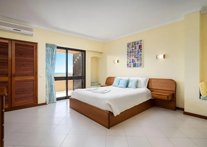 Lovelystay - Bela Vista 3bdr Duplex Penthouse With Pool *